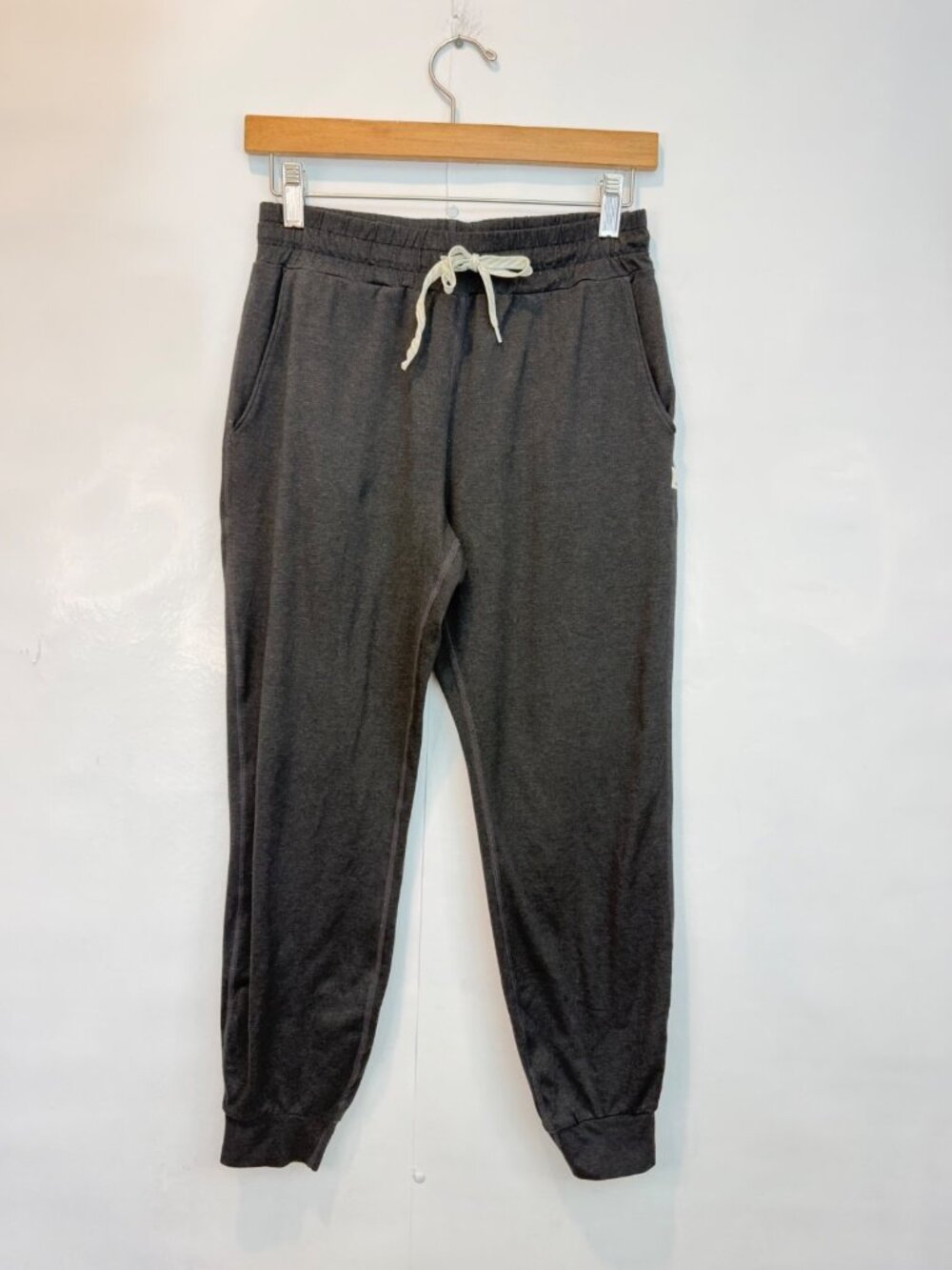 Vuori Women's Heather Gray Performance Jogger Pant Size XS Drawstring Lounge